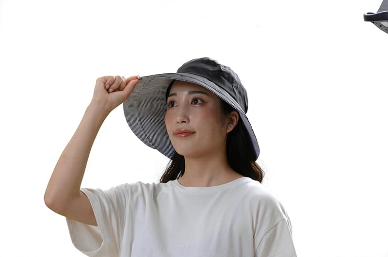 アウトドア　帽子 小顔効果抜群　撥水機能付きつば広ハット